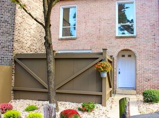 81 Wedge Ln, Reading, PA 19607