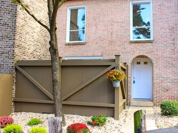81 Wedge Ln, Reading, PA 19607