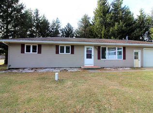 10111 S Begole Rd, Perrinton, MI 48871