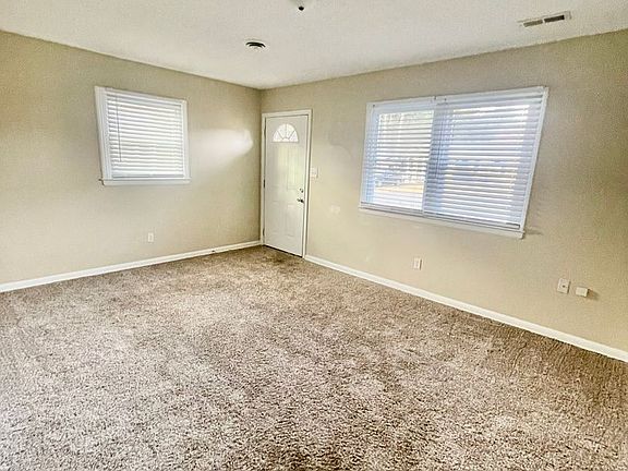 3rd image of 1325 Dartwood Ln