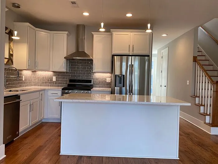 709 Tral St — Photo 17