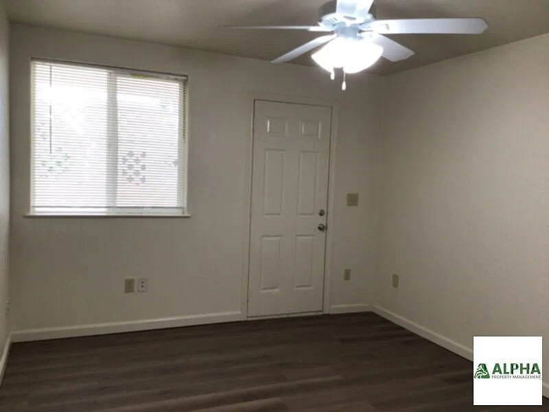 1 bed, 1.0 bath, 720 sqft, $1,000 — Photo 4