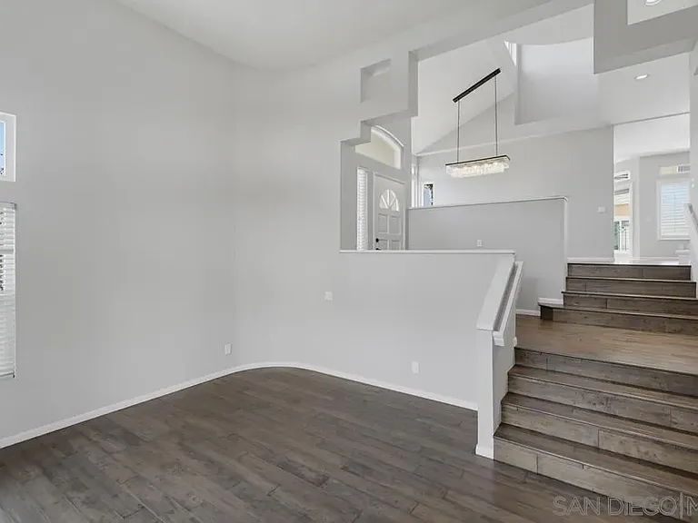 7130 Calabria Ct #E — Photo 12