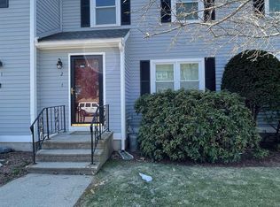 2 Riviera Rd, Hudson, NH 03051