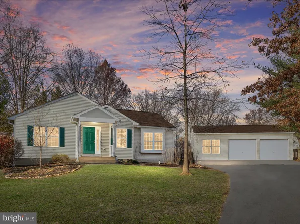 221 W J St, Purcellville, VA 20132