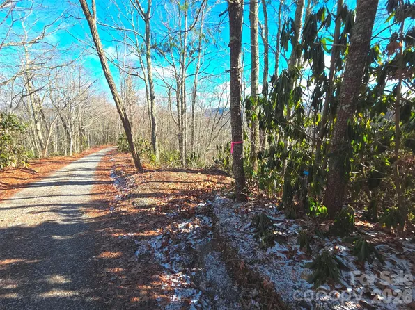 550 Sky Dr #12A, Maggie Valley, NC 28751