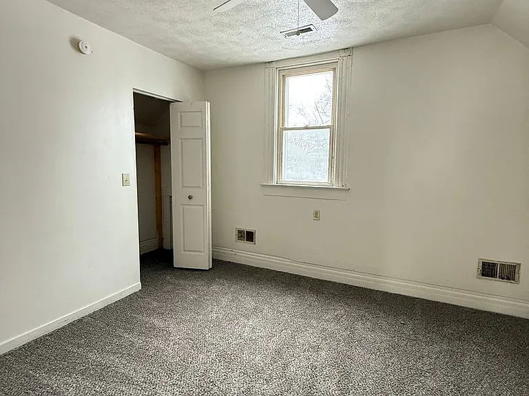1707 Meharry St — Photo 11