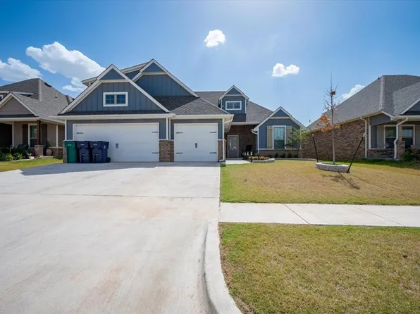 9316 NW 118th St, Yukon, OK 73099