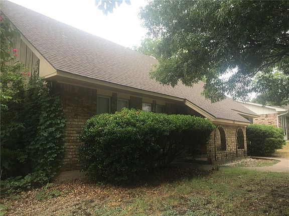 4th image of 734 San Juan Dr