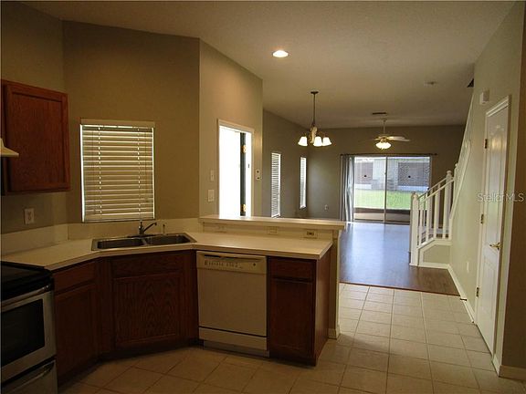 3rd image of 12945 Kings Crossing Dr