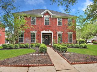 1511 S Gabriel River Cir, Sugar Land, TX 77478