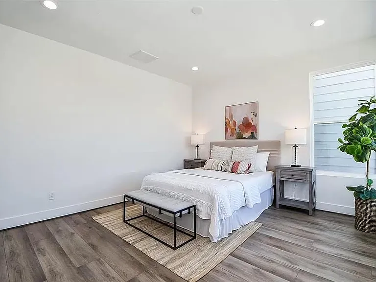 3609 Dennis St — Photo 30