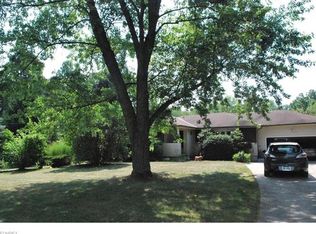 3766 Mennonite Rd, Mantua, OH 44255