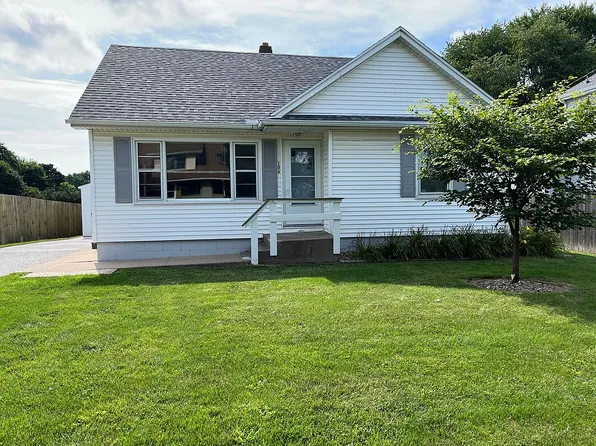 106 Illinois Ave, Galesburg, IL 61401