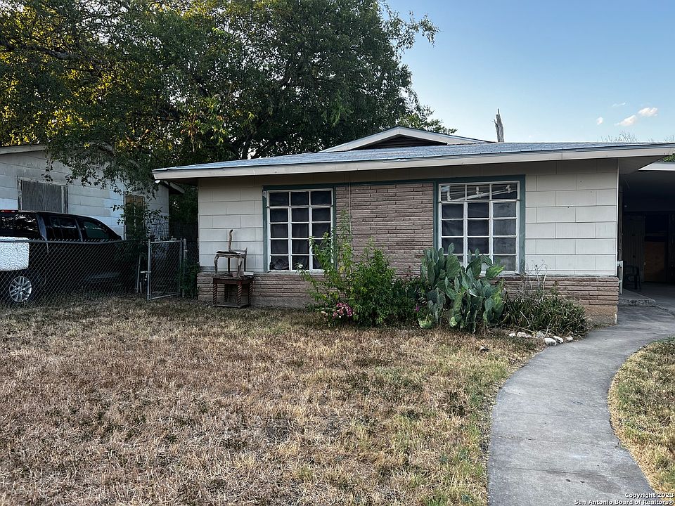 1st image of 135 HAVANA DR