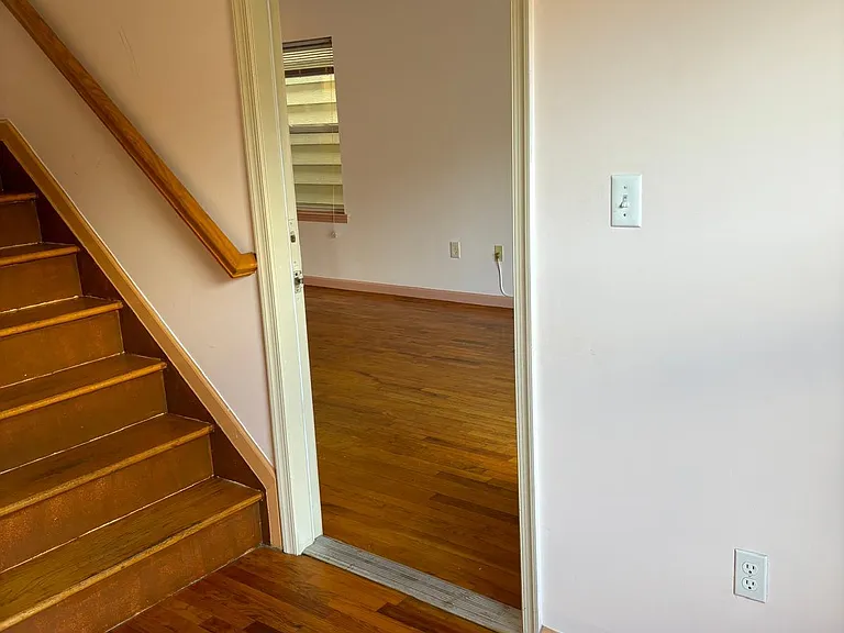 35 Logan Ave #1 — Photo 9