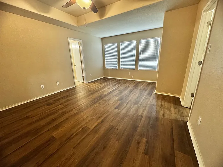 8642 Brisa Royale — Photo 9