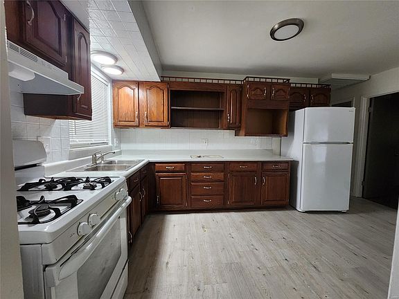 5th image of 10405 Hobkirk Dr