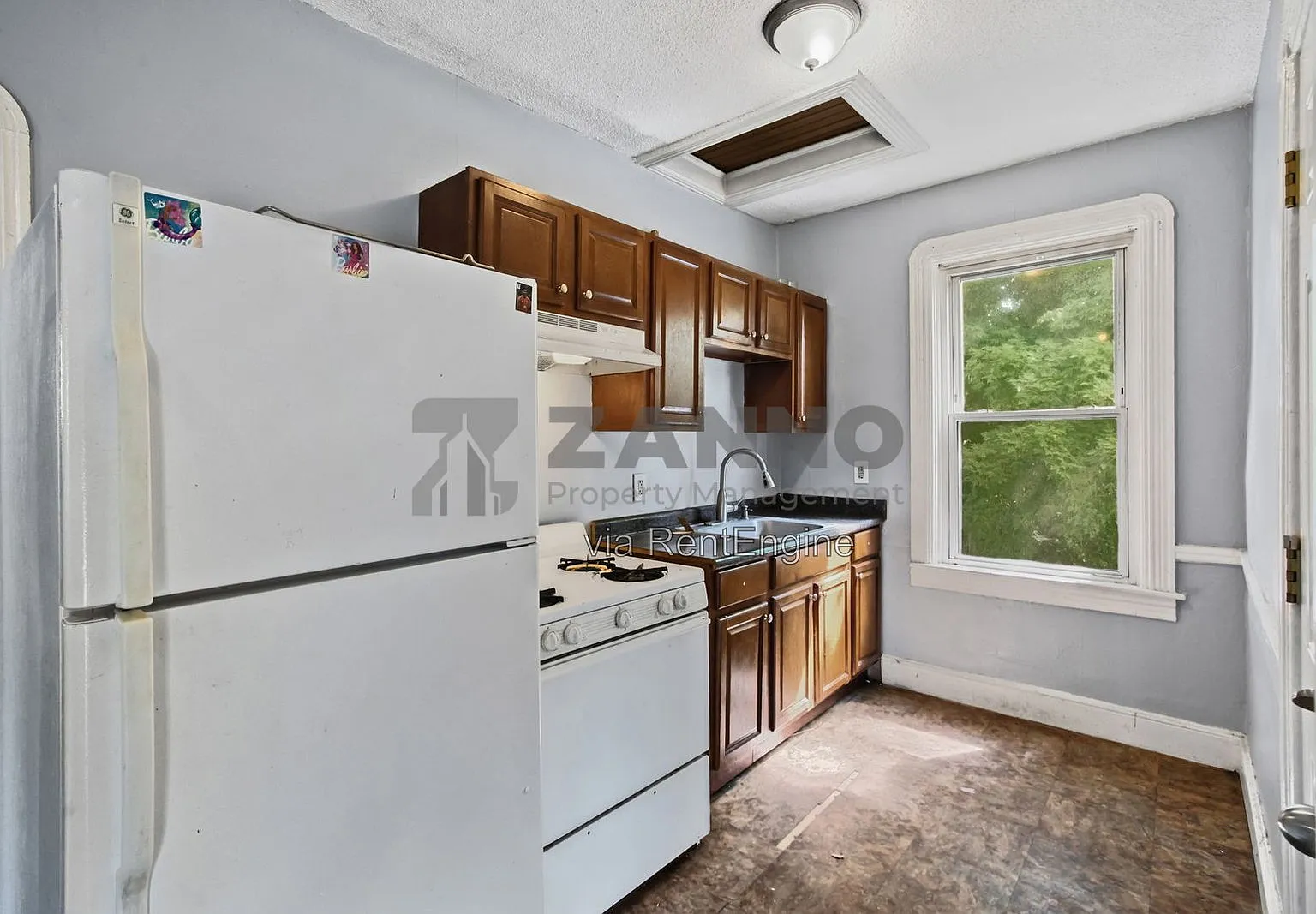 2 bed, 1.0 bath, $1,650 — Photo 1