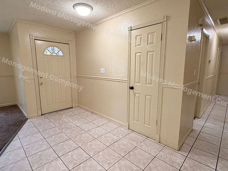 1312 Sanarita Way — Photo 9