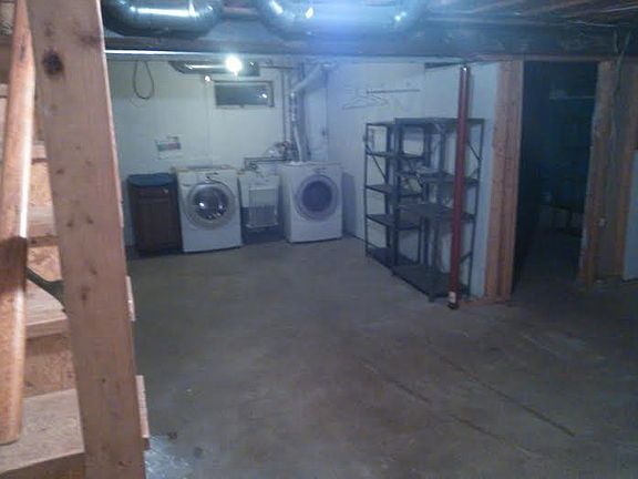 Washer Dryer in Basement