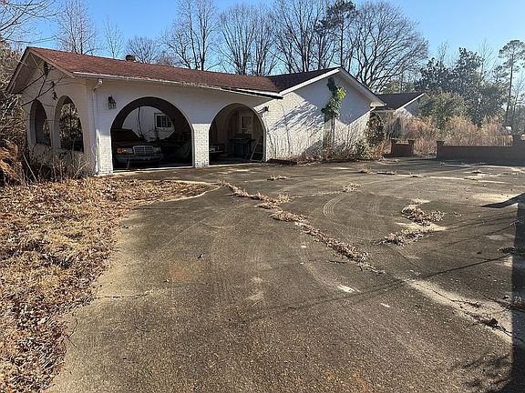 3rd image of 123 Bob White Rd