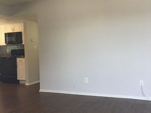 4th image of 311 S Betty Ln APT 46