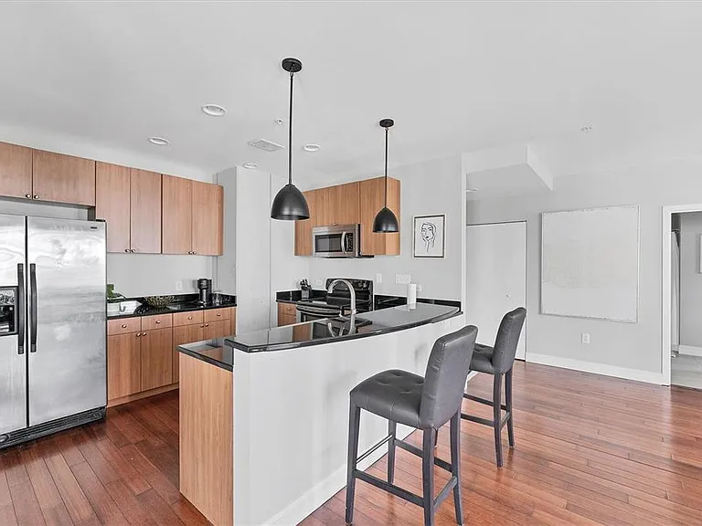 525 E Jackson St #609 — Photo 12