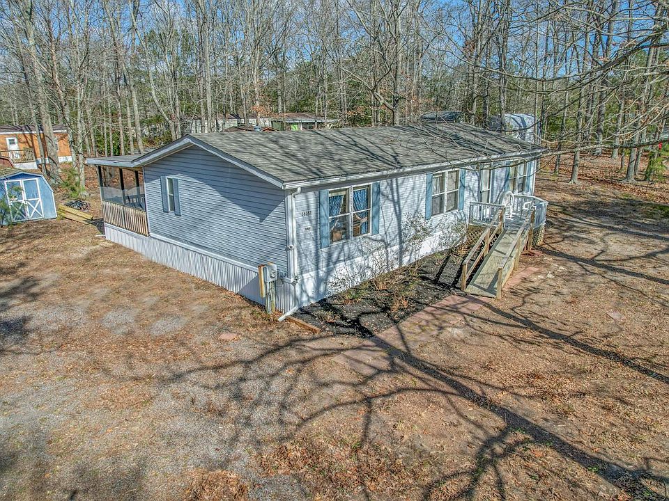 1st image of 36387 Larch Ln