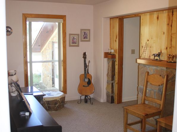 55 Hummingbird Ln, Ute Park, NM 87749