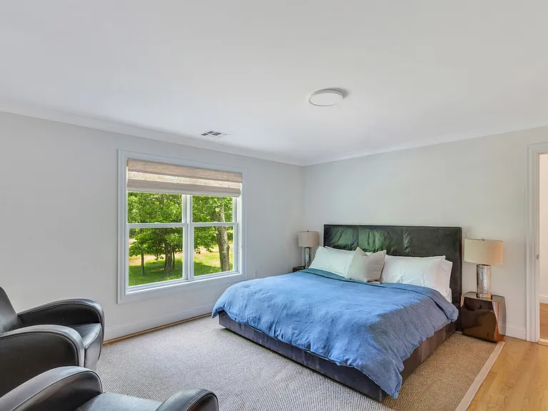 8 Wildflower Ln — Photo 42