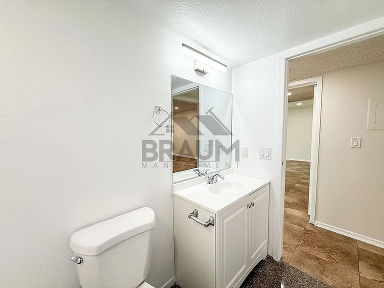 221 Elm Ave — Photo 10