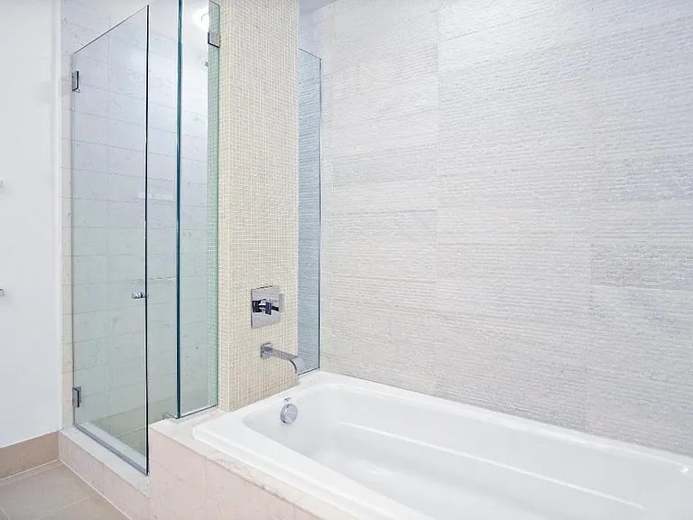 77 Hudson St #3903 — Photo 11