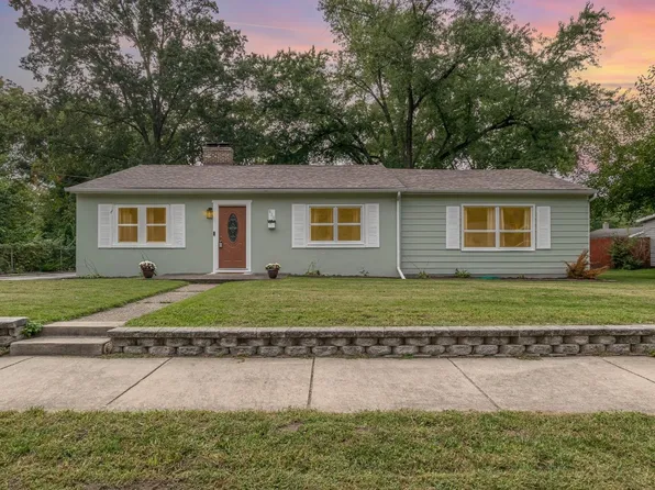 629 White Oak Dr, Michigan City, IN 46360