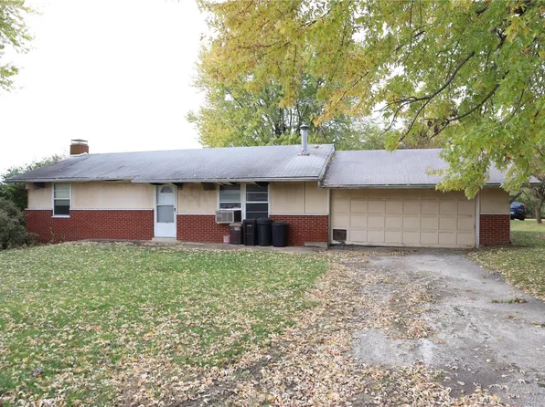 16423 Pine Hurst, Brighton, IL 62012
