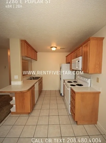 1286 E Poplar St — Photo 6