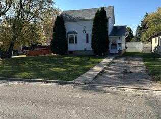 408 5th Ave, Rosthern, SK S0K3R0