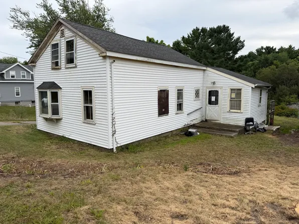 239 Sandwich Rd, Wareham, MA 02571