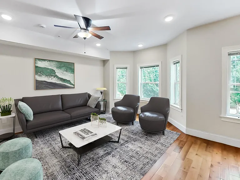 19 Caldwell St #1 — Photo 1