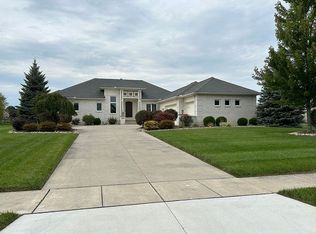 2810 Stonefence Dr, Perrysburg, OH 43551