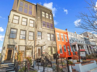 256 15th St SE #8, Washington, DC, 20003