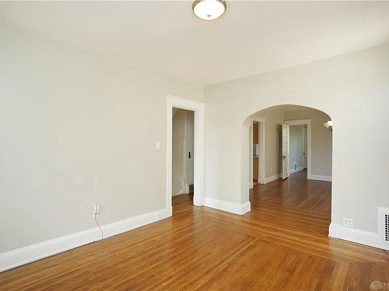 2434 Kenilworth Ave #2 — Photo 4