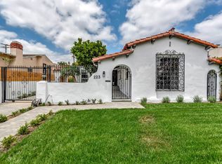 223 S Le Doux Rd, Beverly Hills, CA 90211