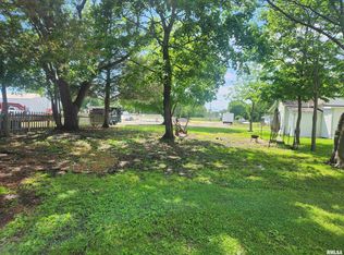 408 S Duckworth St, Pinckneyville, IL 62274