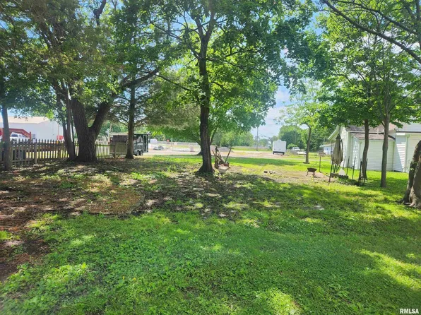 408 S Duckworth St, Pinckneyville, IL 62274