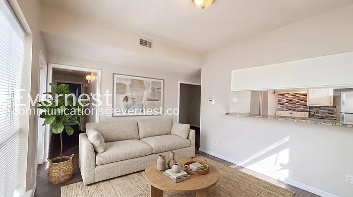 1 bed, 1.0 bath, 872 sqft, $745 — Photo 4