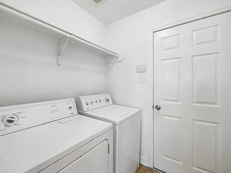 13926 Tinsley Ct — Photo 13