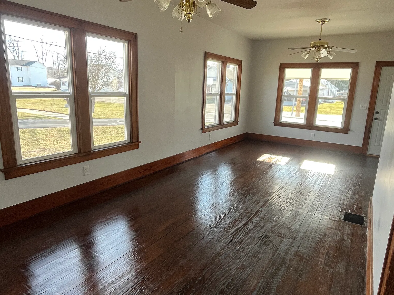 2 bed, 1984 sqft, $1,250 — Photo 4