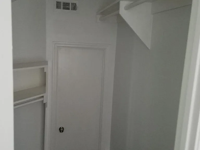 317 4th St NE #C — Photo 26