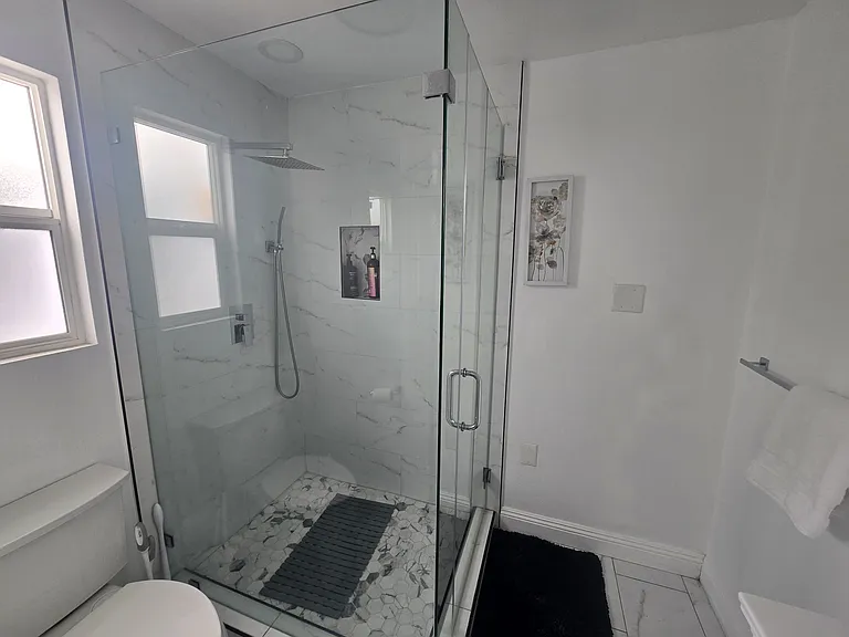 2548 E Wilson Ave — Photo 166